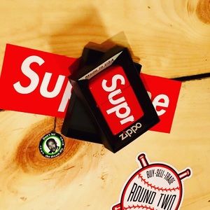 Supreme Zippo